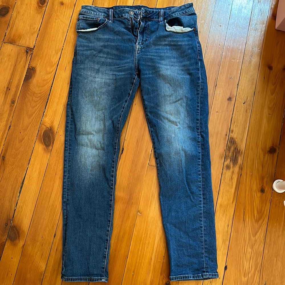 American Eagle 32 x 32 Athletic Fit Jeans